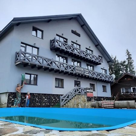 Hotel Novoe Shale Jablunytsja Exteriör bild
