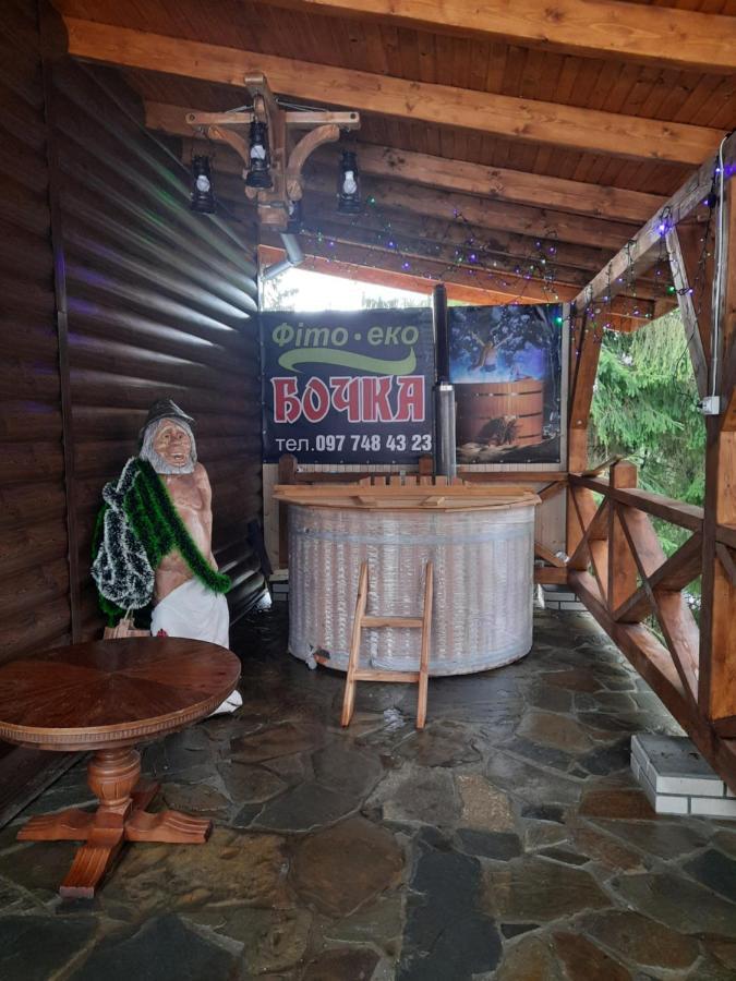 Hotel Novoe Shale Jablunytsja Exteriör bild