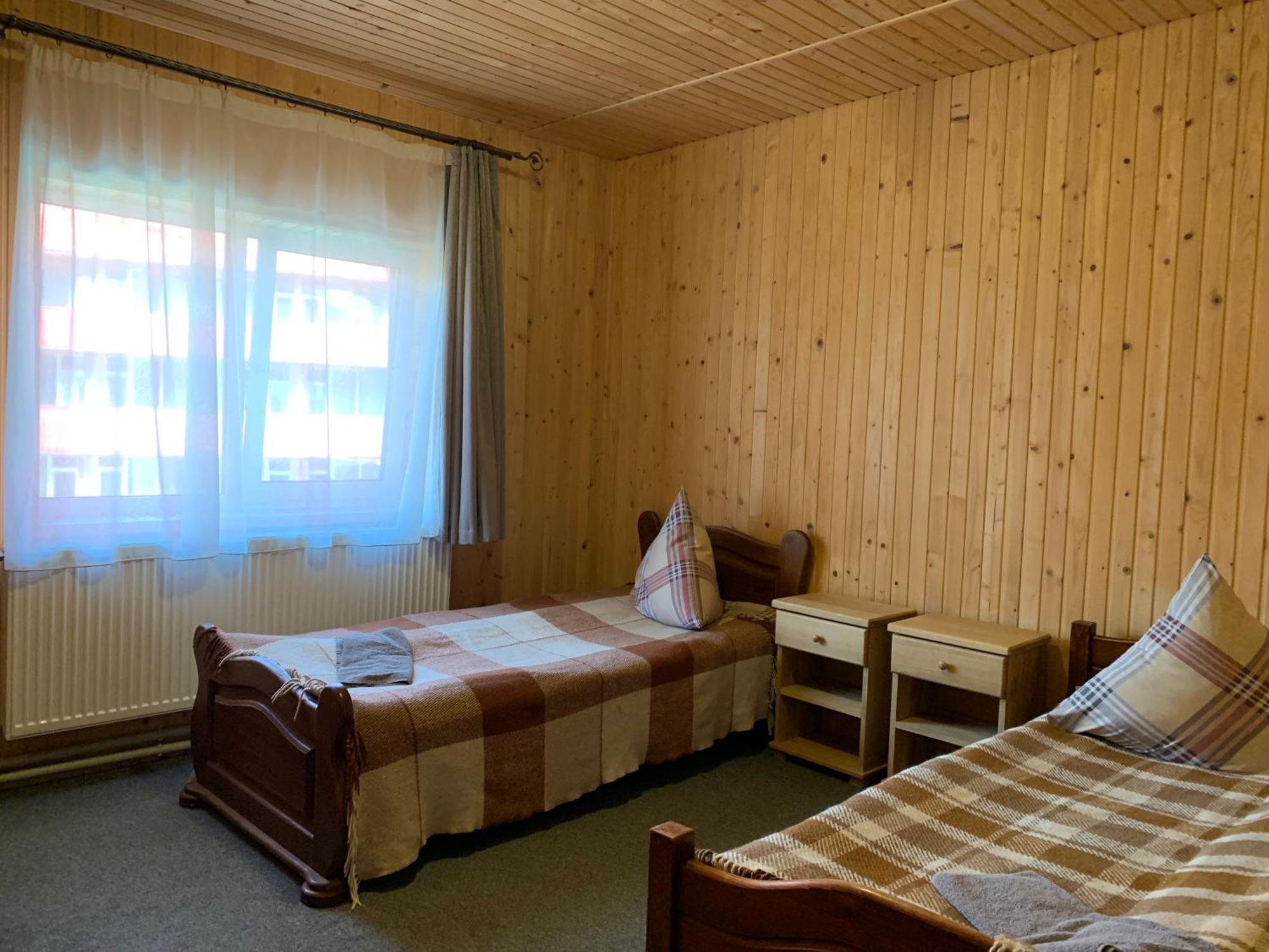Hotel Novoe Shale Jablunytsja Exteriör bild