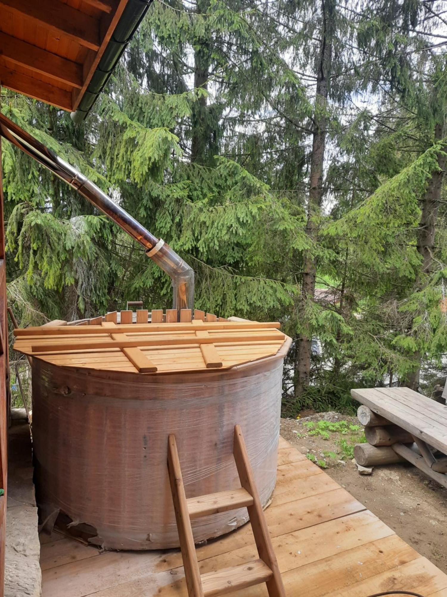 Hotel Novoe Shale Jablunytsja Exteriör bild