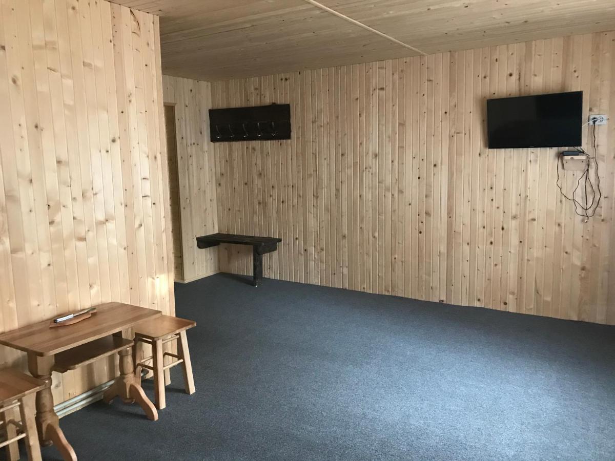Hotel Novoe Shale Jablunytsja Exteriör bild
