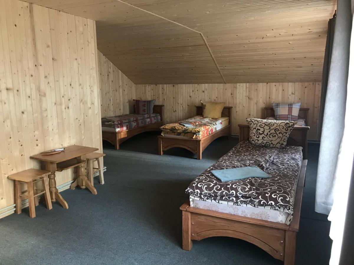 Hotel Novoe Shale Jablunytsja Exteriör bild